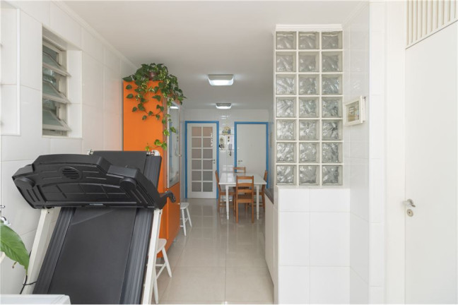 Imagem Apartamento com 2 Quartos à Venda, 104 m² em Moema - São Paulo