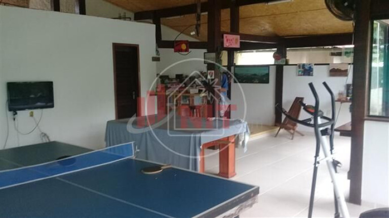 Imagem Casa com 3 Quartos à Venda, 320 m² em Pendotiba - Niterói