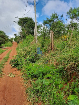 Terreno à Venda, 300 m² em Tiradentes - Mateus Leme