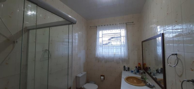 Imagem Sobrado com 3 Quartos à Venda, 202 m² em Bucarein - Joinville