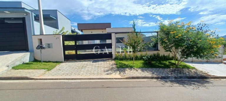 Imagem Casa com 3 Quartos à Venda, 153 m² em Serras De Atibaia 1 - Atibaia Imagem Casa com 3 Quartos à Venda, 153 m² em Serras De Atibaia 1 - Atibaia