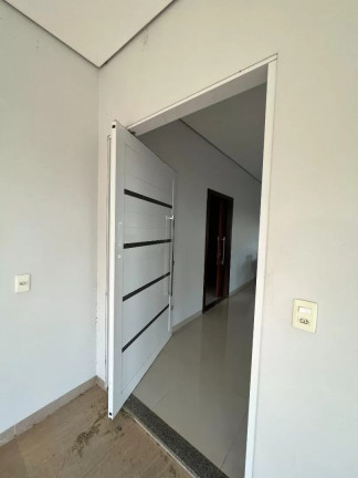 Imagem Casa com 3 Quartos à Venda, 238 m² em Setor Industrial - Sinop Imagem Casa com 3 Quartos à Venda, 238 m² em Setor Industrial - Sinop