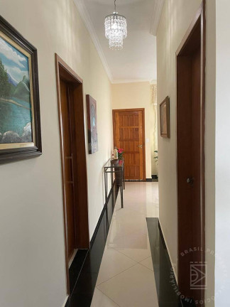 Imagem Casa com 3 Quartos à Venda, 250 m² em Jardim Hípica Pinheiro - Taubaté Imagem Casa com 3 Quartos à Venda, 250 m² em Jardim Hípica Pinheiro - Taubaté