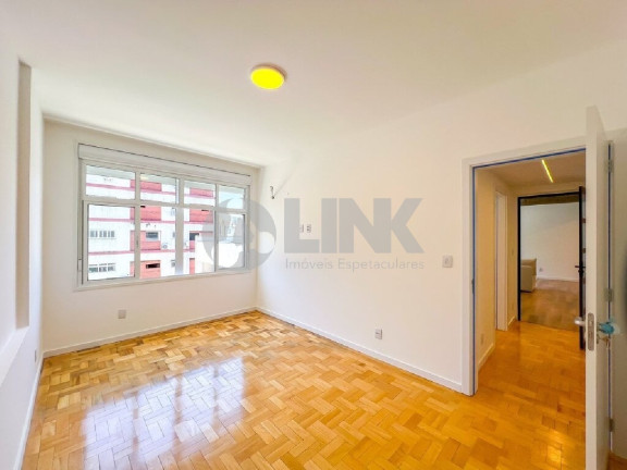 Imagem Apartamento com 2 Quartos à Venda, 100 m² em Moinhos De Vento - Porto Alegre