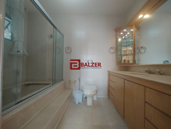 Imagem Apartamento com 3 Quartos à Venda, 190 m² em Centro - Florianópolis Imagem Apartamento com 3 Quartos à Venda, 190 m² em Centro - Florianópolis
