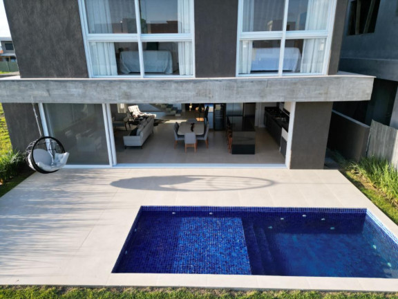Imagem Casa com 4 Quartos à Venda,  em Centro - Xangri-la