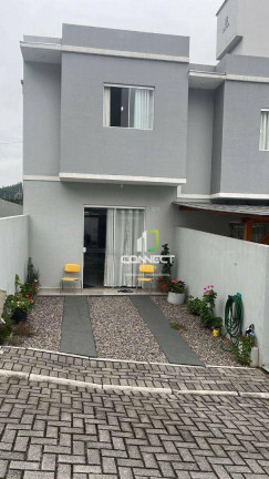 Imagem Sobrado com 2 Quartos à Venda, 60 m² em Espinheiros - Itajaí Imagem Sobrado com 2 Quartos à Venda, 60 m² em Espinheiros - Itajaí