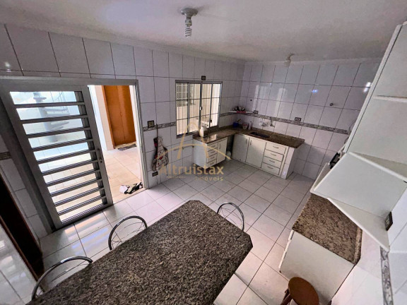 Imagem Casa com 3 Quartos à Venda, 154 m² em Centro - Osasco