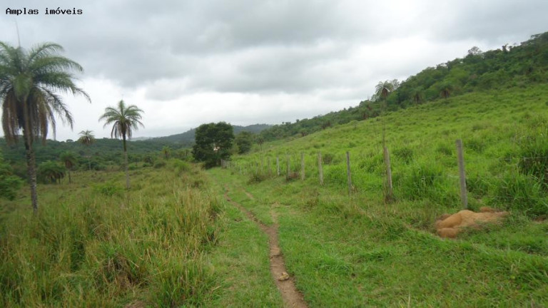 Imagem Fazenda à Venda, 320 m² em Azurita Distrito De Mateus Leme - Mateus Leme