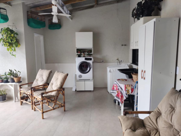 Imagem Sobrado com 3 Quartos à Venda, 160 m² em São Pedro - São José Dos Pinhais Imagem Sobrado com 3 Quartos à Venda, 160 m² em São Pedro - São José Dos Pinhais