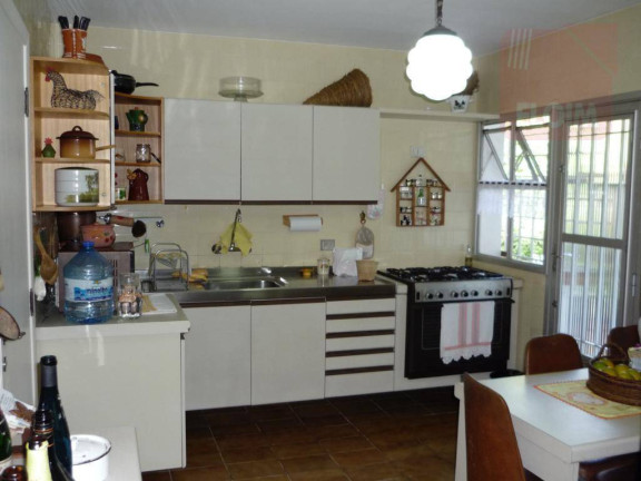 Imagem Casa com 4 Quartos à Venda, 254 m² em Jaguaribe - Campos Do Jordão Imagem Casa com 4 Quartos à Venda, 254 m² em Jaguaribe - Campos Do Jordão