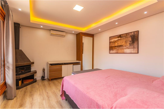 Imagem Casa com 3 Quartos à Venda, 220 m² em Partenon - Porto Alegre Imagem Casa com 3 Quartos à Venda, 220 m² em Partenon - Porto Alegre