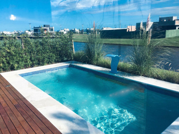 Imagem Imóvel com 4 Quartos à Venda, 336 m² em Torres - Rs Imagem Imóvel com 4 Quartos à Venda, 336 m² em Torres - Rs
