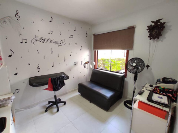 Imagem Imóvel com 
            	3             Quartos à Venda, 114 m² em 
            	Sitios Santa Luzia             - 
            	Aparecida De Goiania            