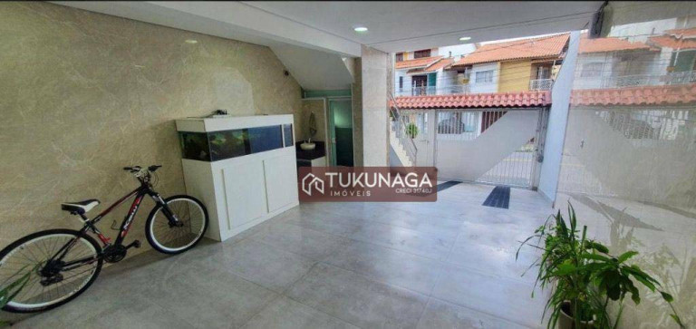 Imagem Sobrado com 3 Quartos à Venda, 252 m² em Parque Renato Maia - Guarulhos Imagem Sobrado com 3 Quartos à Venda, 252 m² em Parque Renato Maia - Guarulhos