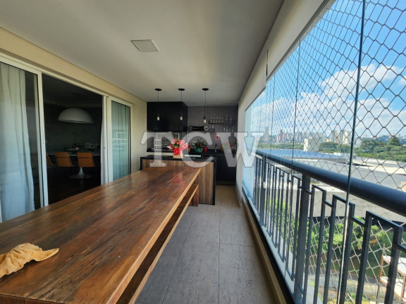 Apartamento com 3 Quartos à Venda, 160 m² em Barra Funda - São Paulo