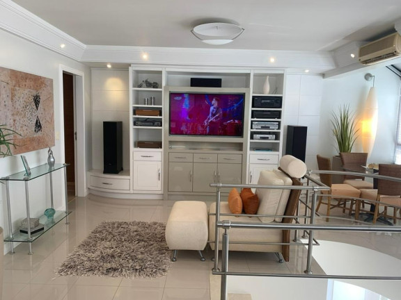 Imagem Cobertura com 3 Quartos à Venda, 204 m² em Centro - Florianópolis