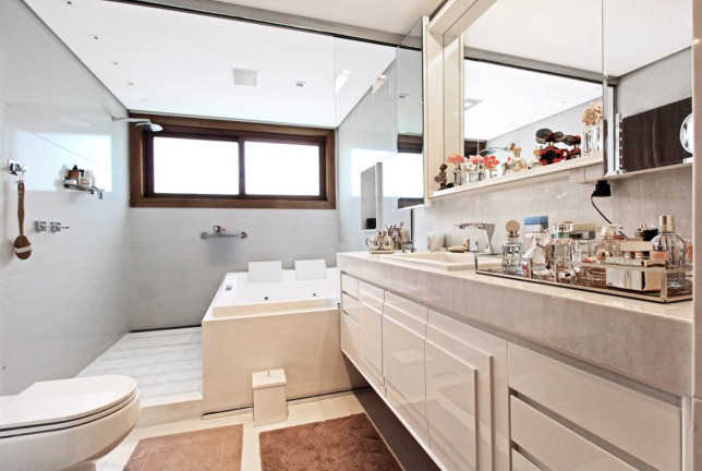 Imagem Apartamento com 3 Quartos à Venda, 510 m² em Moinhos De Vento - Porto Alegre