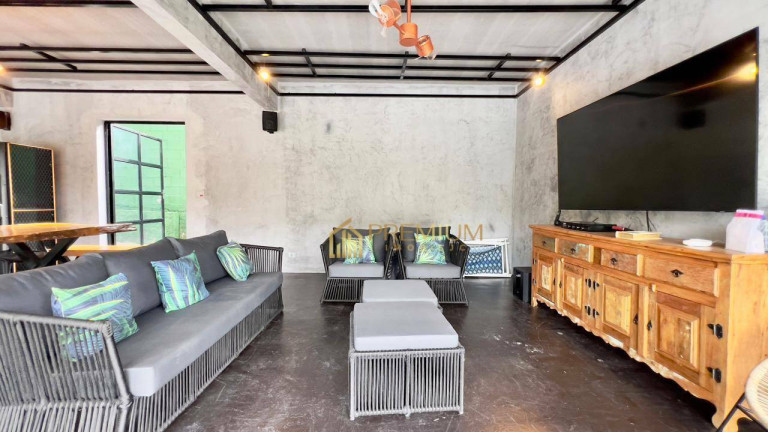 Imagem Casa com 7 Quartos à Venda, 400 m² em Pouso Alegre - Santa Isabel