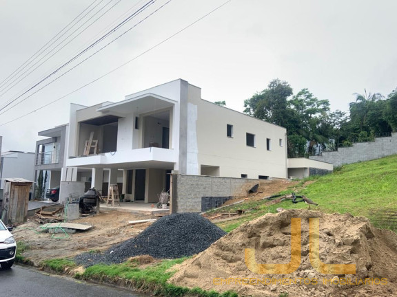 Imagem Casa com 4 Quartos à Venda, 366 m² em Itoupava Central - Blumenau Imagem Casa com 4 Quartos à Venda, 366 m² em Itoupava Central - Blumenau