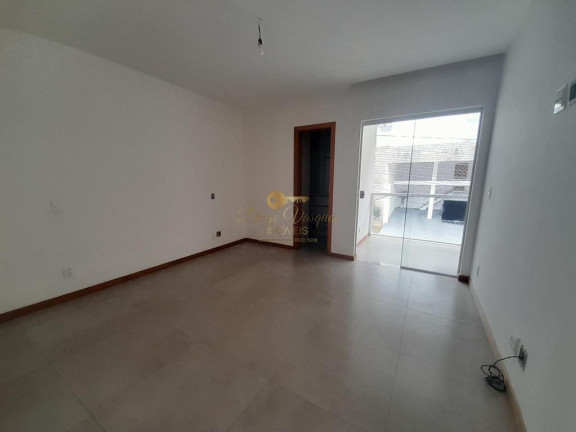 Imagem Casa com 3 Quartos à Venda, 242 m² em Tijuca - Teresópolis Imagem Casa com 3 Quartos à Venda, 242 m² em Tijuca - Teresópolis