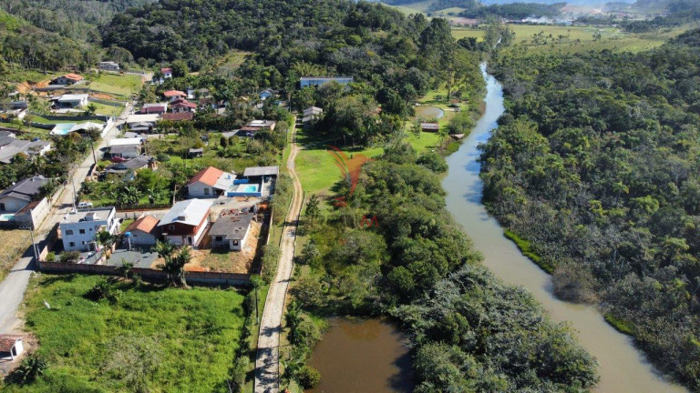 Imagem Imóvel com 3 Quartos à Venda, 5.000 m² em Piçarras - Balneário Piçarras Imagem Imóvel com 3 Quartos à Venda, 5.000 m² em Piçarras - Balneário Piçarras