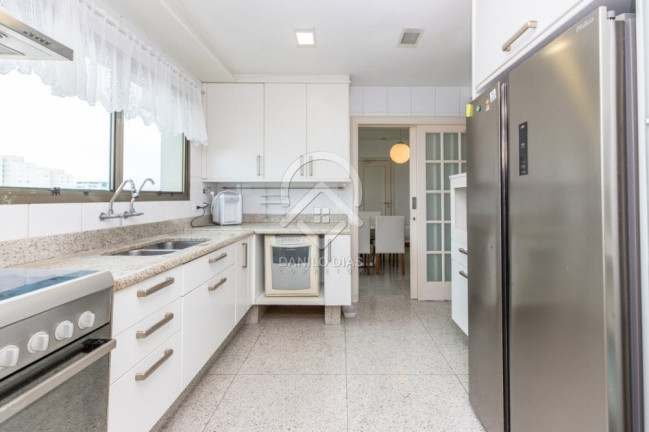 Imagem Apartamento com 4 Quartos à Venda, 280 m² em Campo Belo - São Paulo