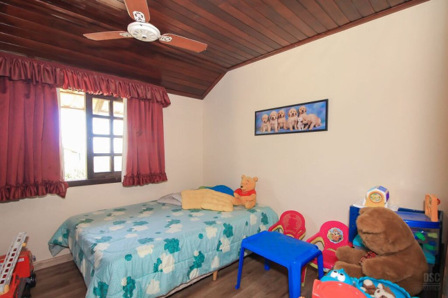 Imagem Casa com 4 Quartos à Venda, 200 m² em Vila Nova - Porto Alegre Imagem Casa com 4 Quartos à Venda, 200 m² em Vila Nova - Porto Alegre
