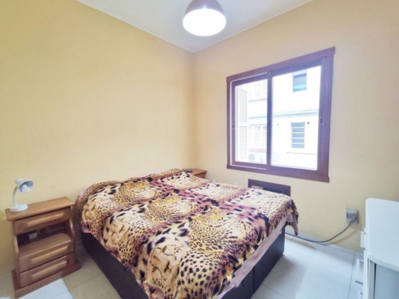 Imagem Imóvel com 3 Quartos à Venda, 115 m² em Centro Histórico - Porto Alegre Imagem Imóvel com 3 Quartos à Venda, 115 m² em Centro Histórico - Porto Alegre