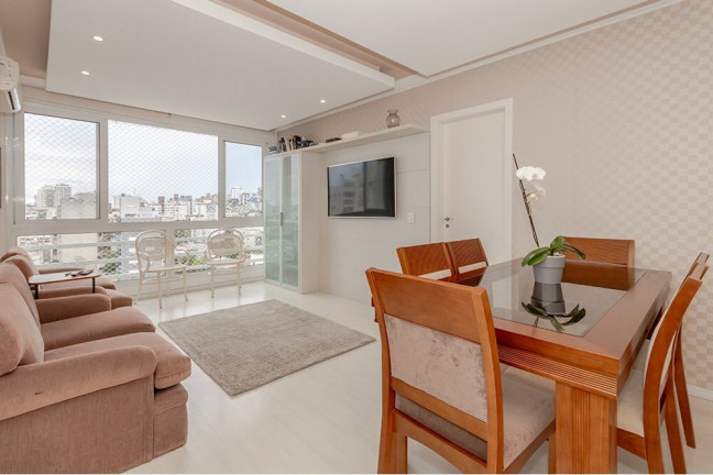 Apartamento com 2 Quartos à Venda, 70 m² em Jardim Botânico - Porto Alegre