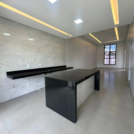 Imagem Casa com 3 Quartos à Venda, 165 m² em Jardim Cristalino - Aparecida De Goiania Imagem Casa com 3 Quartos à Venda, 165 m² em Jardim Cristalino - Aparecida De Goiania