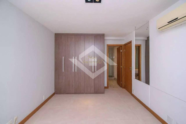 Imagem Apartamento com 4 Quartos à Venda, 271 m² em Charitas - Niterói Imagem Apartamento com 4 Quartos à Venda, 271 m² em Charitas - Niterói