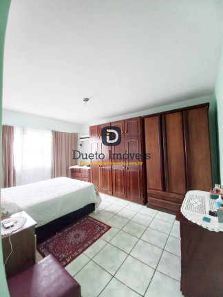 Imagem Apartamento com 4 Quartos à Venda, 99 m² em Nossa Senhora De Fátima - Santa Maria