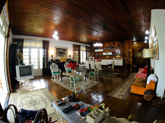Imagem Imóvel com 3 Quartos à Venda, em Lagoa Da Conceição - Florianópolis Imagem Imóvel com 3 Quartos à Venda, em Lagoa Da Conceição - Florianópolis