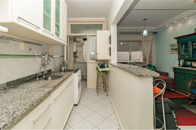 Imagem Imóvel com 2 Quartos à Venda, em Menino Deus - Porto Alegre Imagem Imóvel com 2 Quartos à Venda, em Menino Deus - Porto Alegre