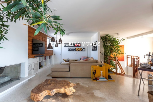Imagem Imóvel com 2 Quartos à Venda, 192 m² em Pinheiros - São Paulo Imagem Imóvel com 2 Quartos à Venda, 192 m² em Pinheiros - São Paulo