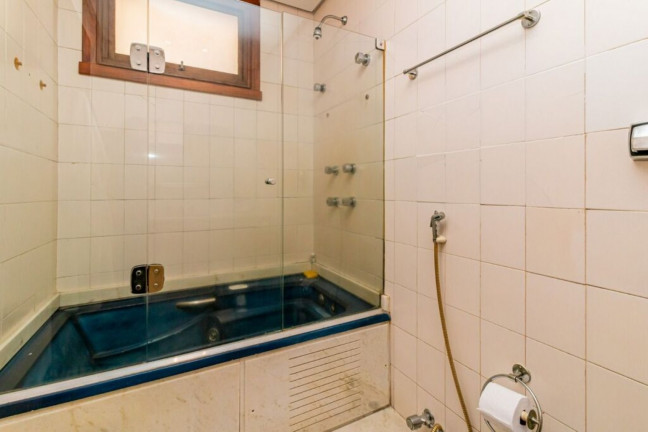 Imagem Imóvel com 4 Quartos à Venda, 335 m² em Rio Branco - Porto Alegre Imagem Imóvel com 4 Quartos à Venda, 335 m² em Rio Branco - Porto Alegre