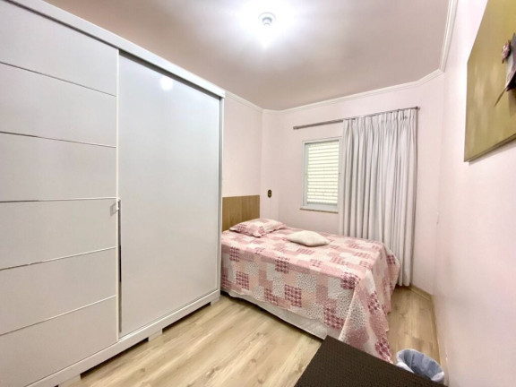 Imagem Casa com 3 Quartos à Venda, 338 m² em Jardim Itália - Chapecó Imagem Casa com 3 Quartos à Venda, 338 m² em Jardim Itália - Chapecó