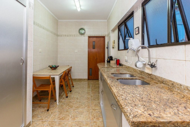 Imagem Sobrado com 3 Quartos à Venda, em Aclimação - São Paulo Imagem Sobrado com 3 Quartos à Venda, em Aclimação - São Paulo