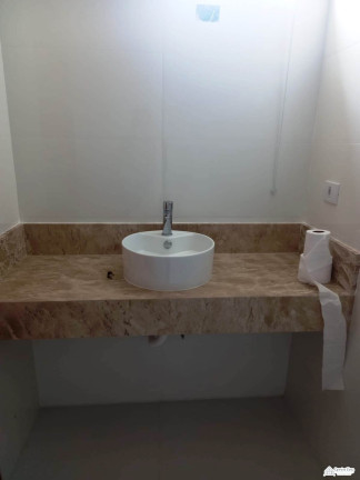 Sobrado com 4 Quartos à Venda, 500 m² em Horto Florestal - Ubatuba