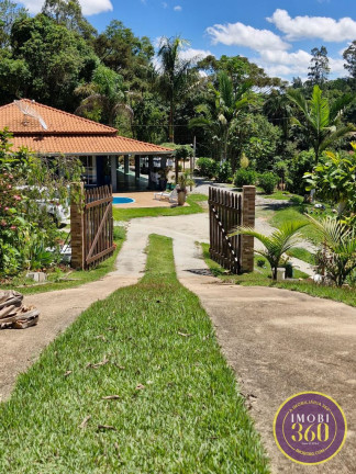 Imagem Imóvel com 3 Quartos à Venda, 3.726 m² em Centro - Pedra Bela Imagem Imóvel com 3 Quartos à Venda, 3.726 m² em Centro - Pedra Bela