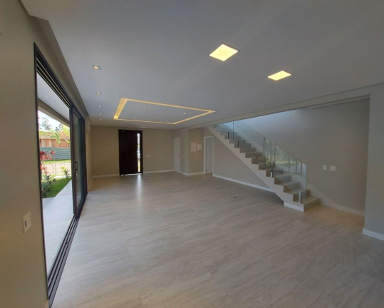 Imagem Casa com 5 Quartos à Venda, 348 m² em Medeiros - Jundiaí Imagem Casa com 5 Quartos à Venda, 348 m² em Medeiros - Jundiaí