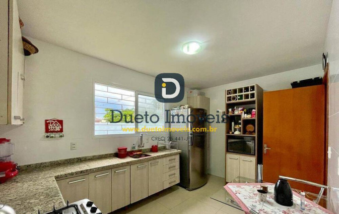 Imagem Casa com 2 Quartos à Venda, 81 m² em Camobi - Santa Maria