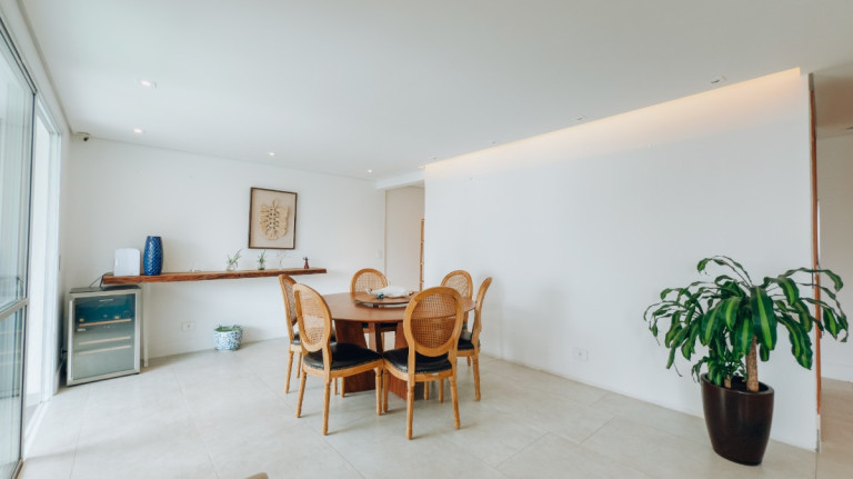 Imagem Apartamento com 3 Quartos à Venda, 143 m² em Moema - São Paulo