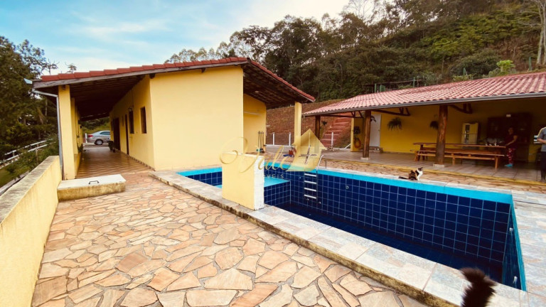 Imagem Imóvel com 3 Quartos à Venda, 220 m² em Centro - Monteiro Lobato Imagem Imóvel com 3 Quartos à Venda, 220 m² em Centro - Monteiro Lobato