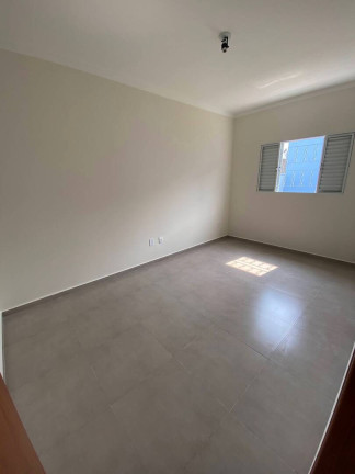 Imagem Casa com 2 Quartos à Venda, 300 m² em Jardim Itamarati - Botucatu