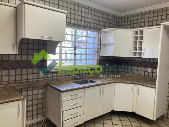 Imagem Sobrado com 3 Quartos à Venda, 217 m² em Jardim Ubirama - Lençóis Paulista Imagem Sobrado com 3 Quartos à Venda, 217 m² em Jardim Ubirama - Lençóis Paulista