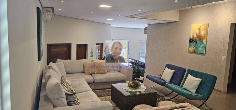 Imagem Casa com 3 Quartos à Venda, 358 m² em Chácara Vale Do Rio Cotia - Carapicuíba Imagem Casa com 3 Quartos à Venda, 358 m² em Chácara Vale Do Rio Cotia - Carapicuíba