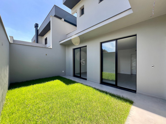 Imagem Sobrado com 3 Quartos à Venda, 163 m² em Glória - Joinville
