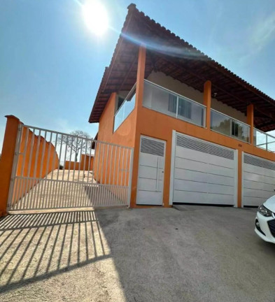 Imagem Casa com 3 Quartos à Venda, 300 m² em Centro - Extrema Imagem Casa com 3 Quartos à Venda, 300 m² em Centro - Extrema